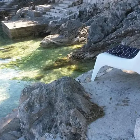 Mljet 2 - Seafront 2+2 アパート Sobra